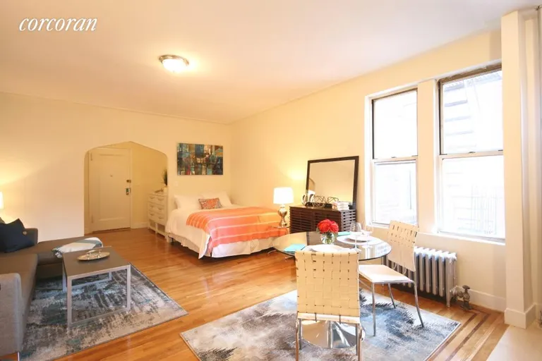 New York City Real Estate | View 59-11 Queens Boulevard, 5P | room 3 | View 4