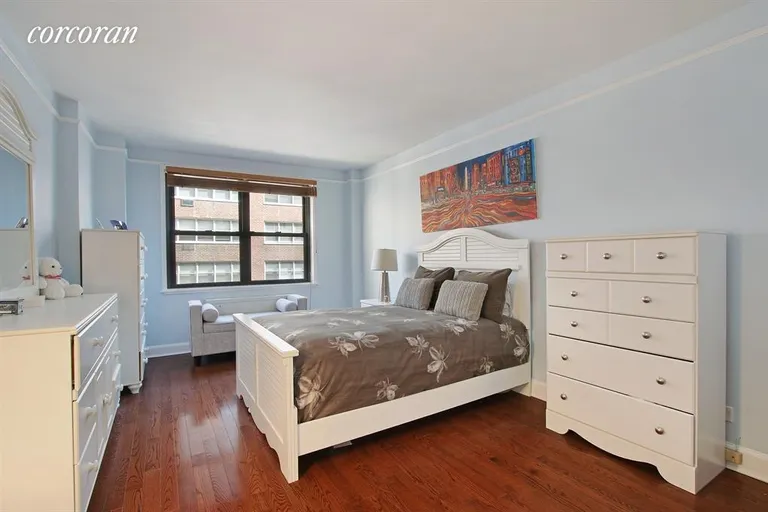 New York City Real Estate | View 301 East 69th Street, 7C | King-size Bedroom | View 3