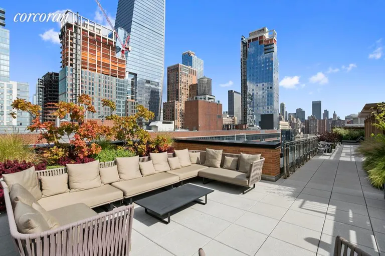 New York City Real Estate | View 540 West 28th Street, PHB | Roof Deck | View 8
