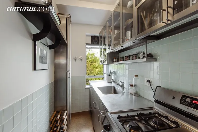 New York City Real Estate | View 25 Central Park West, 5K | Kitchen | View 6