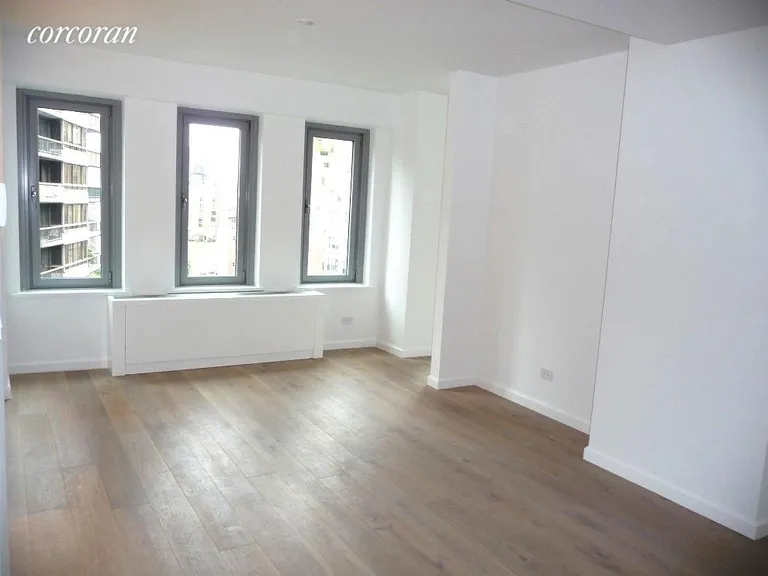 New York City Real Estate | View 200 East 62nd Street, 16A | room 3 | View 4