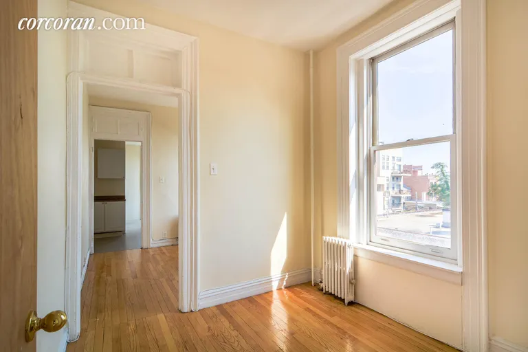 New York City Real Estate | View 814 Manhattan Avenue, 4R | room 3 | View 4