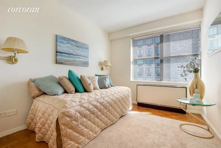 New York City Real Estate | View 1065 Park Avenue, 18D | Lovely, comfy bedroom!
 | View 5