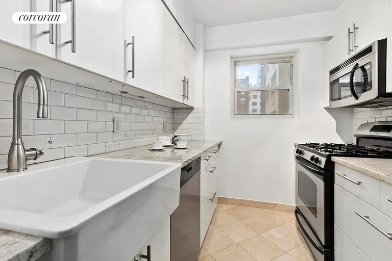 New York City Real Estate | View 345 East 56th Street, 11K | room 2 | View 3