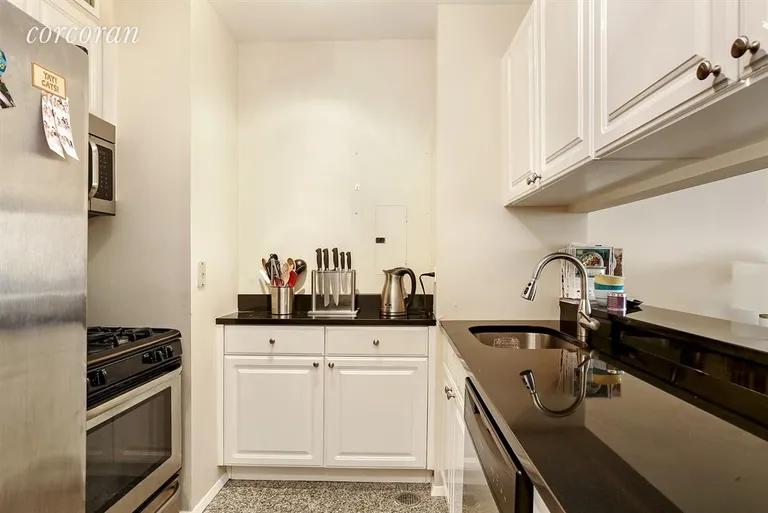 New York City Real Estate | View 170 East 87th Street, E3C | Kitchen | View 2