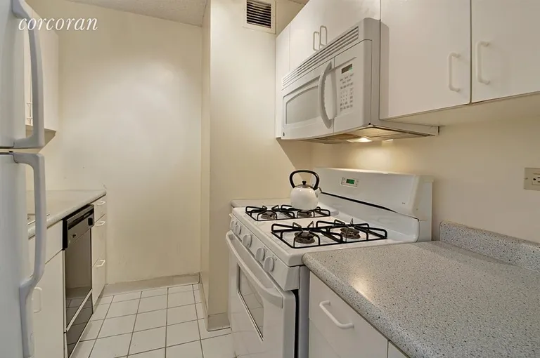 New York City Real Estate | View 404 East 79th Street, 11D | Kitchen | View 4