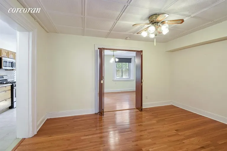 New York City Real Estate | View 136 Amity Street, Garden | Full Dining Room | View 4