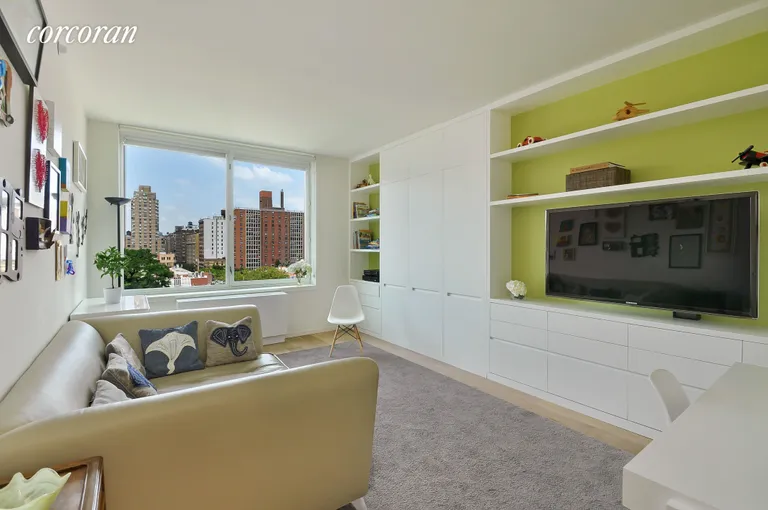 New York City Real Estate | View 101 West 87th Street, 912 | room 4 | View 5