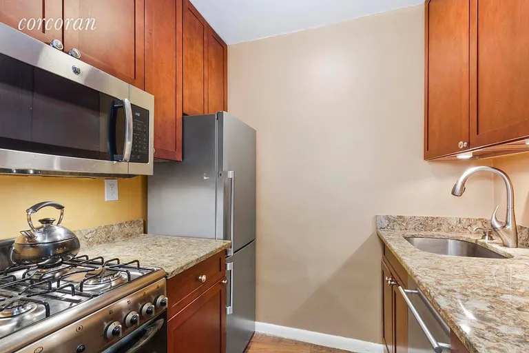New York City Real Estate | View 225 East 36th Street, 2J | Renovated Kitchen! | View 4