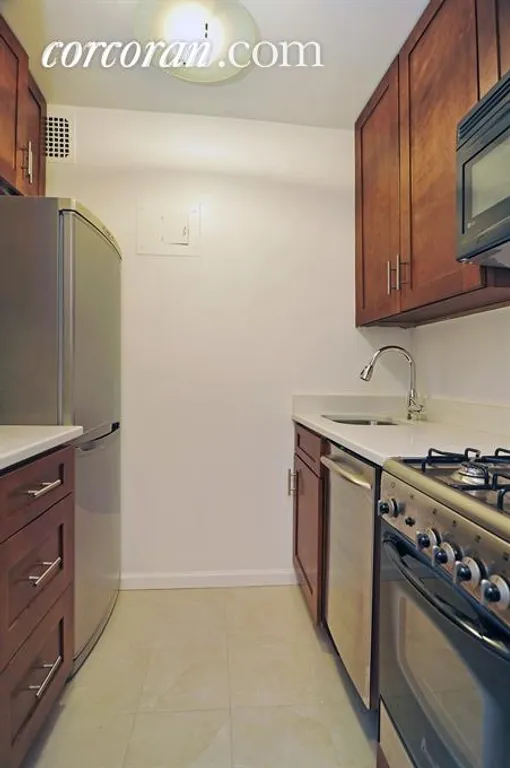 New York City Real Estate | View 225 East 36th Street, 6P | Kitchen | View 3