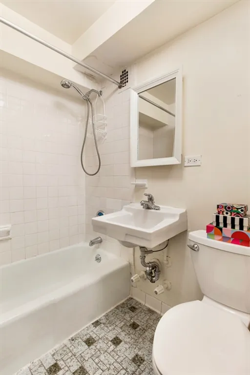 New York City Real Estate | View 169 West 73rd Street, 7 | Bathroom | View 4