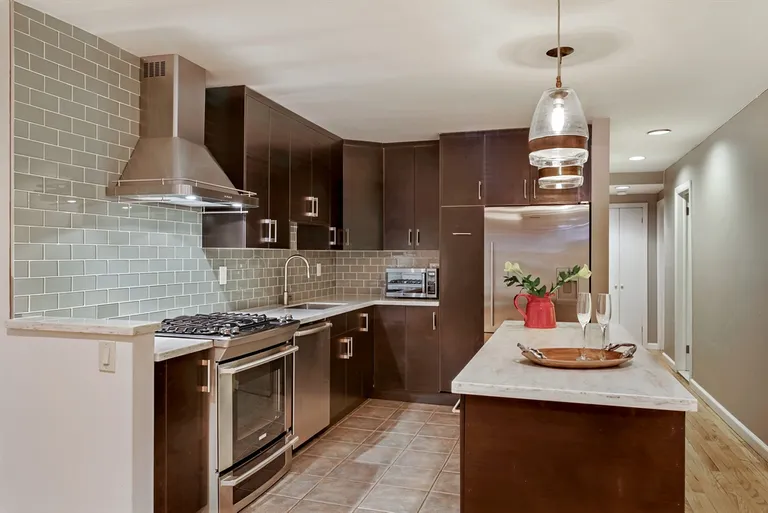 New York City Real Estate | View 255 6th Avenue, 1 | Kitchen | View 2