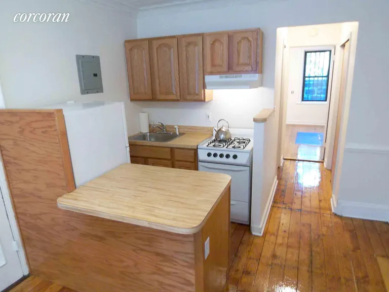 New York City Real Estate | View 10 Saint James Place, 1 | room 1 | View 2