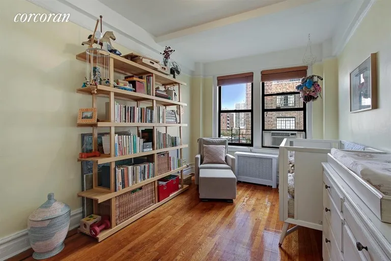 New York City Real Estate | View 30 West 90th Street, 8B | Wood floors, high ceilings, and open views. | View 4