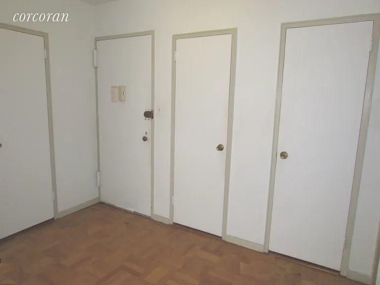 New York City Real Estate | View 30 West 60th Street, 9V | Foyer & 3 closets | View 5