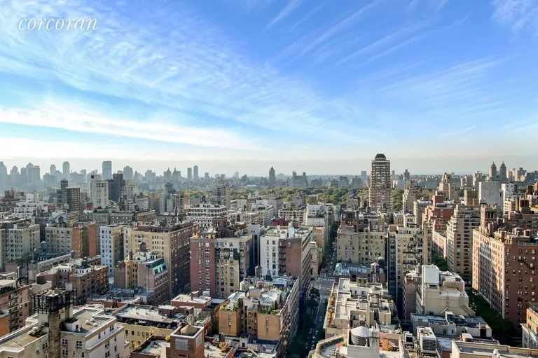 New York City Real Estate | View 171 East 84th Street, 32E | room 5 | View 6