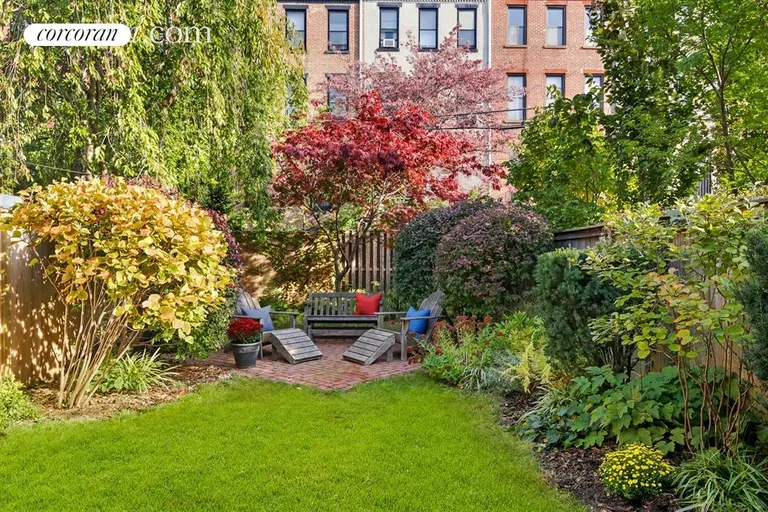New York City Real Estate | View 131 Lincoln Place | Extra Deep Garden | View 18