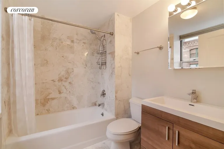 New York City Real Estate | View 444 12th Street, 5E | Master Bathroom | View 10