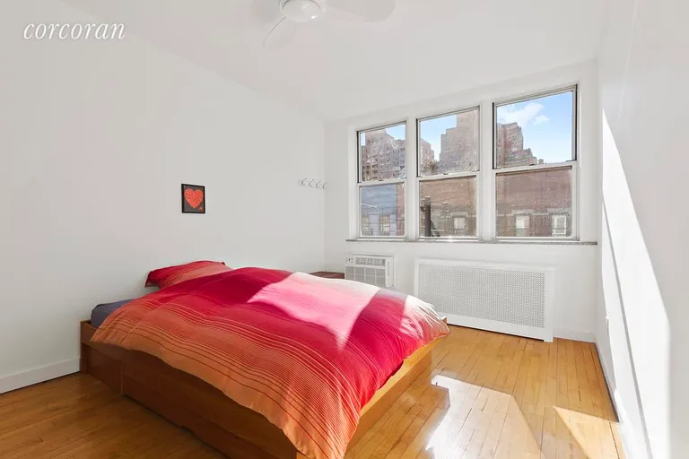 New York City Real Estate | View 515 East 88th Street, 5K | Master | View 4