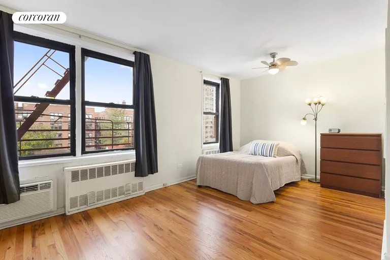 New York City Real Estate | View 599 East 7th Street, 5M | A Queen bed easily fits in the alcove | View 3