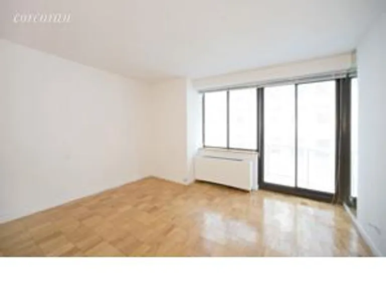 New York City Real Estate | View 45 East 25th Street, 8C | room 1 | View 2