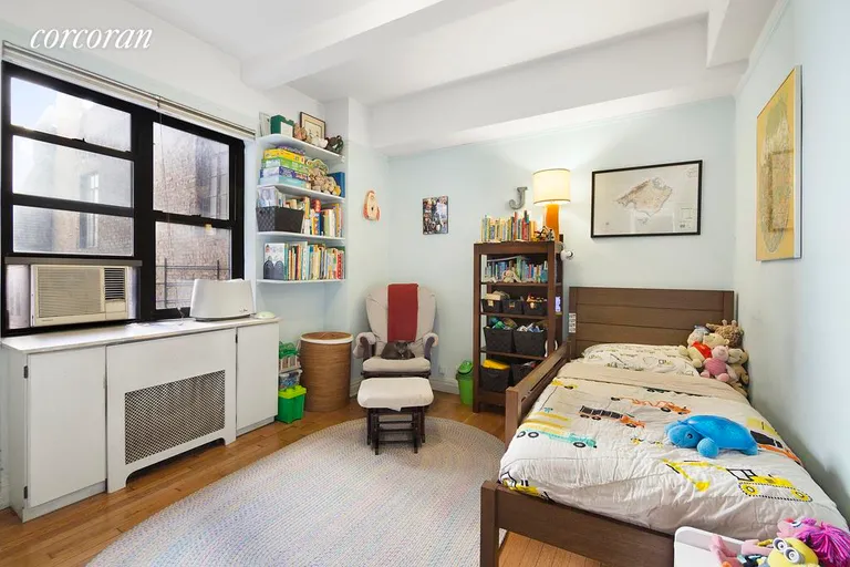 New York City Real Estate | View 229 East 79th Street, 4C | 4 | View 4