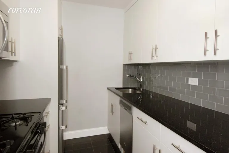 New York City Real Estate | View 301 East 64th Street, 9J | room 6 | View 7