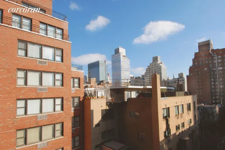 New York City Real Estate | View 301 East 64th Street, 9J | room 1 | View 2
