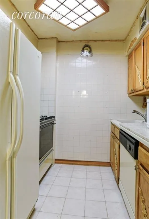New York City Real Estate | View 118 Union Street, 2-B | room 4 | View 5