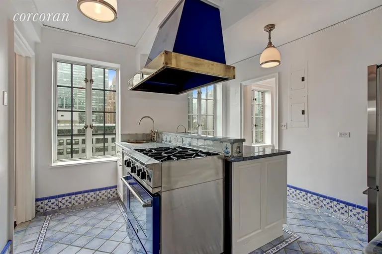 New York City Real Estate | View 400 East 52Nd Street, 15J | Kitchen | View 3