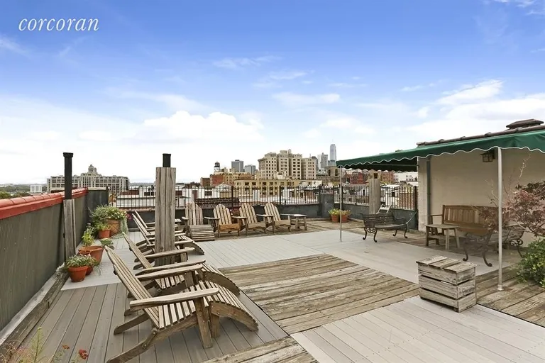 New York City Real Estate | View 114 Clinton Street, 1A | Common Roof Deck | View 8