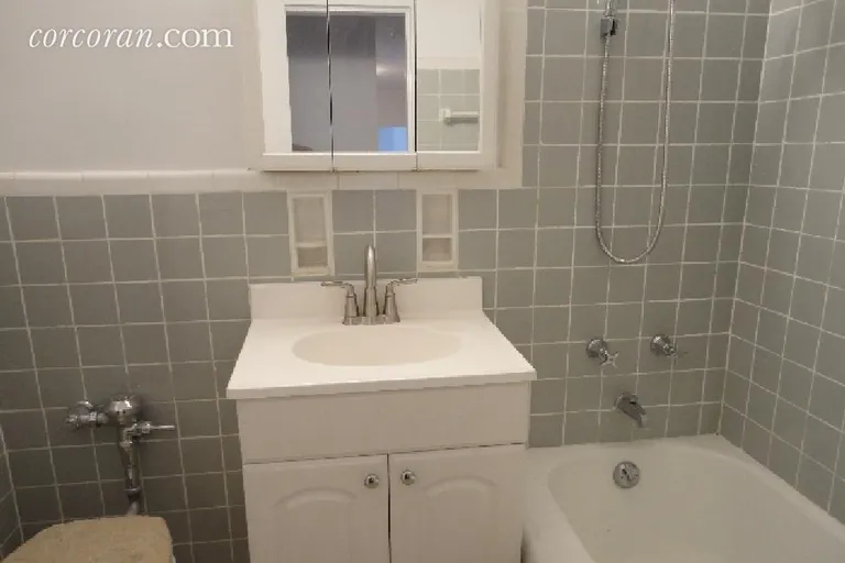 New York City Real Estate | View 191 Willoughby Street, 7C | Tiled bath | View 10