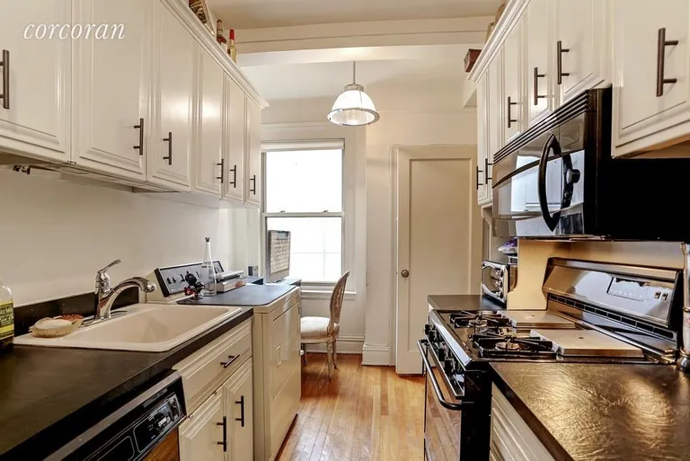 New York City Real Estate | View 419 East 57th Street, 14D | Kitchen | View 3