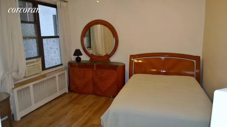 New York City Real Estate | View 415 Central Park West, 1D | Fits a queen bed and more | View 3