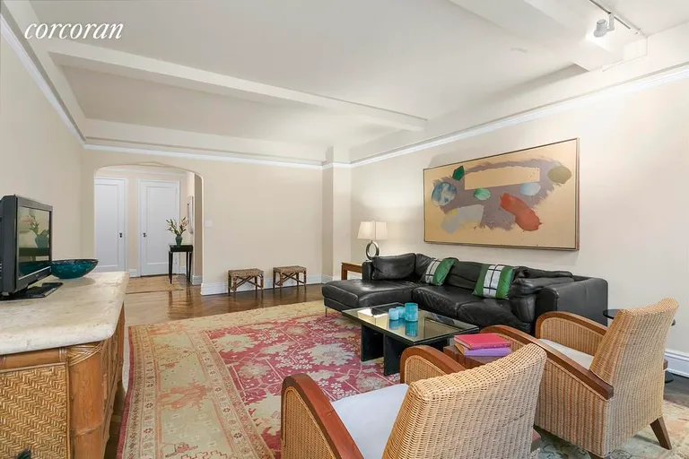 New York City Real Estate | View 12 West 96th Street, 2B | room 2 | View 3