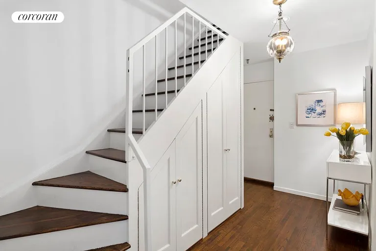 New York City Real Estate | View 255 West 95th Street, 6D | Staircase | View 8