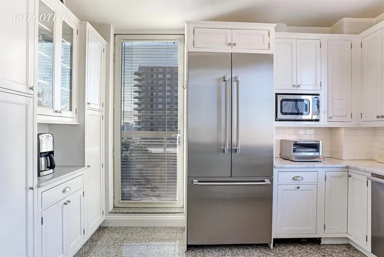 New York City Real Estate | View 170 East 87th Street, EPH2B | Kitchen | View 4