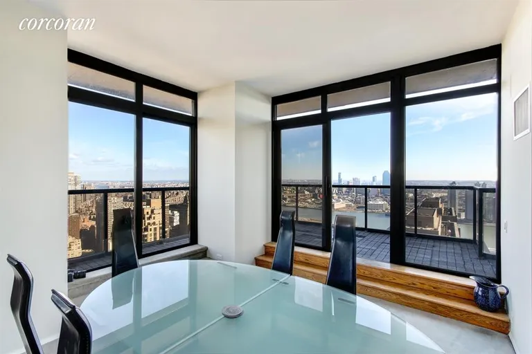 New York City Real Estate | View 100 United Nations Plaza, 48A-PH | 2 Beds, 2 Baths | View 1