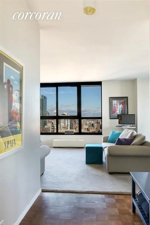 New York City Real Estate | View 100 United Nations Plaza, 48A-PH | Entrance to this amazing apartment | View 3