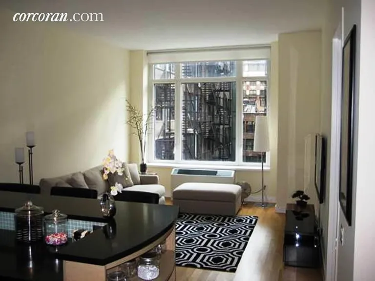New York City Real Estate | View 325 Fifth Avenue, 11F | room 2 | View 3