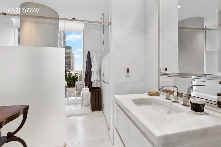New York City Real Estate | View 20 West 53rd Street, 20B | room 2 | View 3