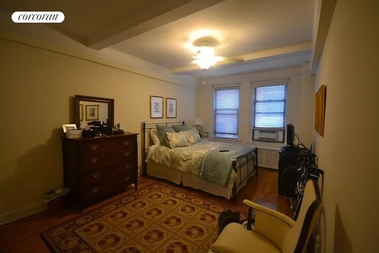 New York City Real Estate | View 201 West 77th Street, 4F | room 4 | View 5