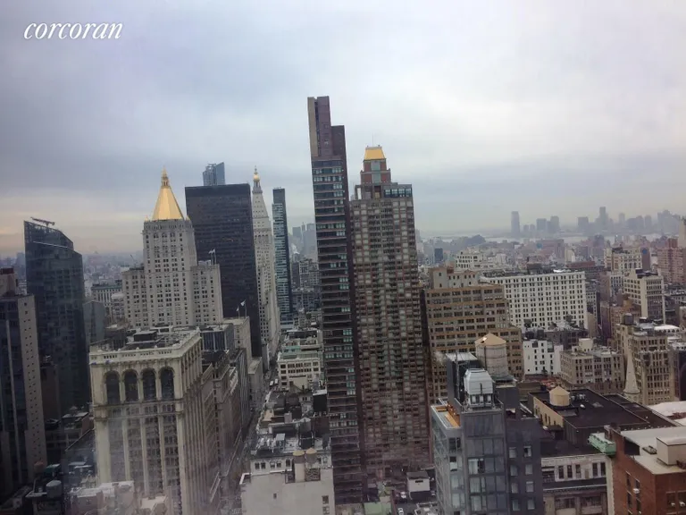 New York City Real Estate | View 160 Madison Avenue, 41H | Eastern exposures  | View 7