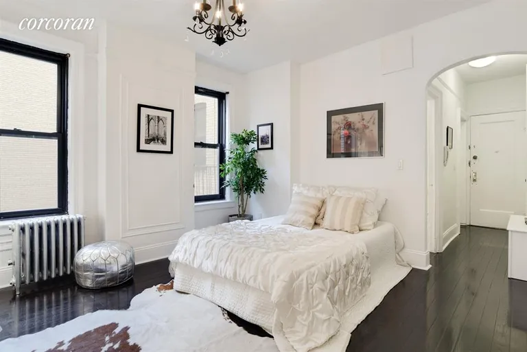 New York City Real Estate | View 125 Eastern Parkway, 4K | Open and airy... | View 3