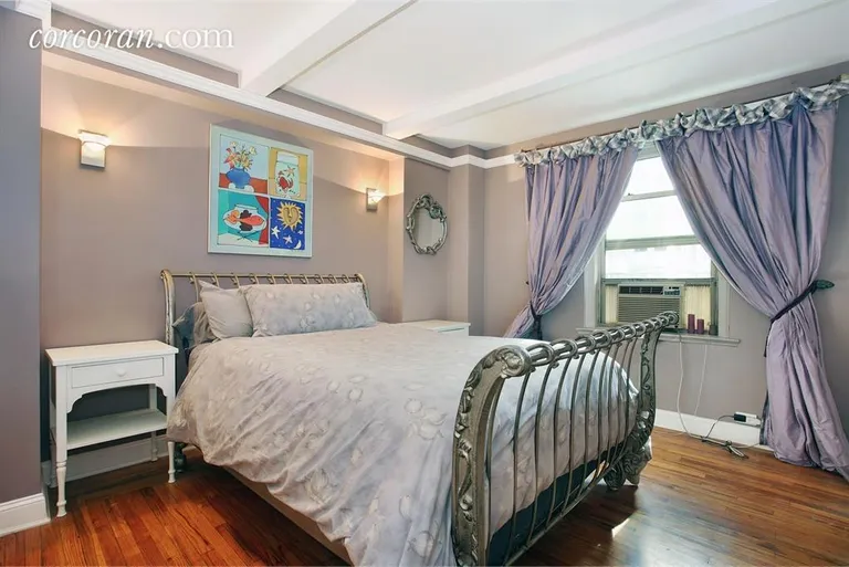 New York City Real Estate | View 333 East 43rd Street, 305 | room 2 | View 3