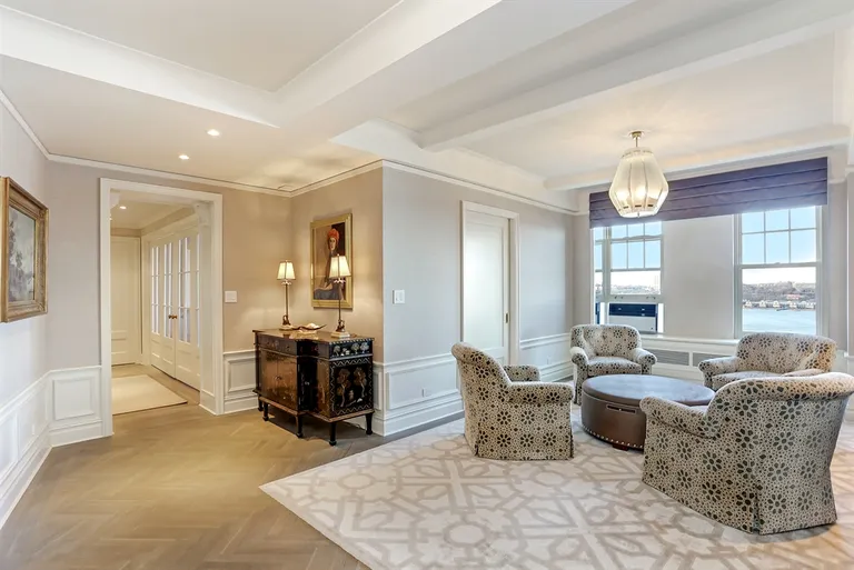 New York City Real Estate | View 33 Riverside Drive, 13AB | Meticulously renovated with luxury in mind | View 4