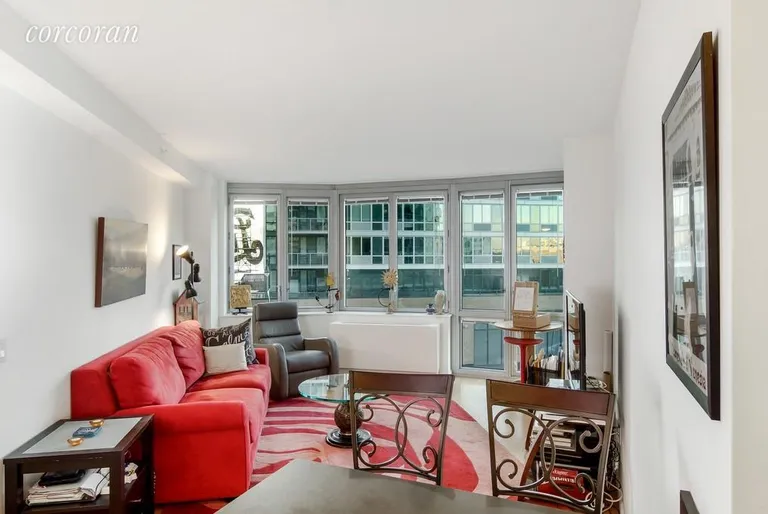 New York City Real Estate | View 4545 Center Boulevard, 314 | room 1 | View 2