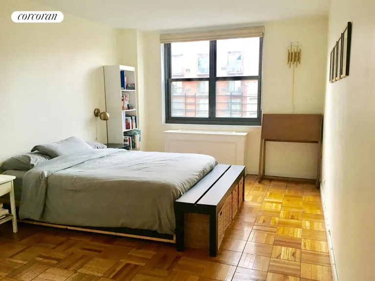 New York City Real Estate | View 200 East 90th Street, 6H | room 2 | View 3