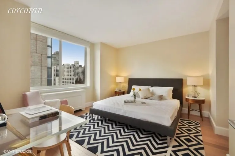 New York City Real Estate | View 389 East 89th Street, 6C | Master Bedroom with Ensuite Bath | View 2