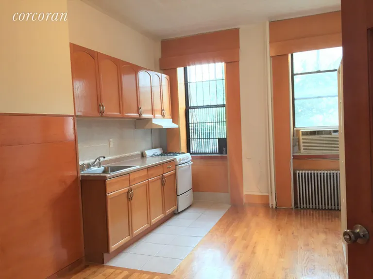 New York City Real Estate | View 163 Bedford Avenue, 1 | room 6 | View 7